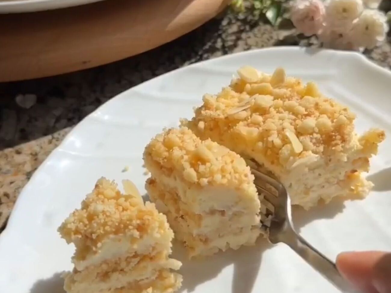 Торт без выпечки особенно вкусен хорошо охлажденным