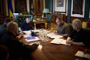 Україна дотримується гуманітарного права на контрольованих землях РФ – президент