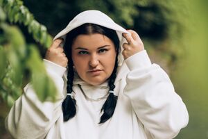 alyona alyona: Мені було так сумно, що деякі українці за кордоном дозволяють собі такі жарти, коли зовсім не смішно хлопцям на передовій