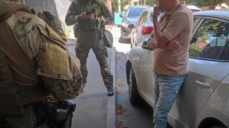 Фігурантів підозрюють у заволодінні 12,5 млн грн на закупівлях енергообладнання