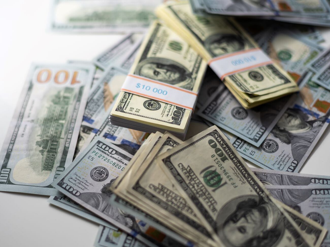 Рейтинг Украины упал с уровня C (дефолт неизбежен) до RD (ограниченный дефолт)