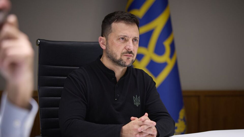 Зеленський повідомив, про що говорив із Сирським