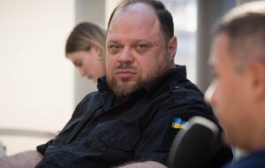Стефанчук зазначив, що рішення суду є підставою для позбавлення держнагород