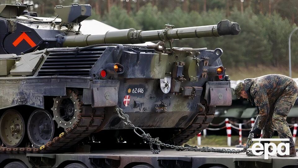 Німеччина підтримує Україну грошима та військовою технікою "такою мірою, якою не робить цього жоден інший європейський партнер", заявили у ФРН
