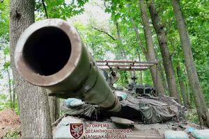 Россияне в панике бросили танк без боя, отметили в 80-й ОДШБр