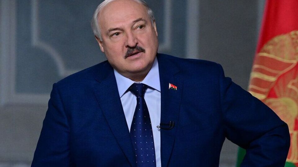 13 июля Лукашенко поручил отвести белорусские войска от границы с Украиной в места постоянной дислокации