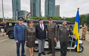 Приглашение Украины к участию в канадском параде – подтверждение крепкой дружбы между странами, отметил консул