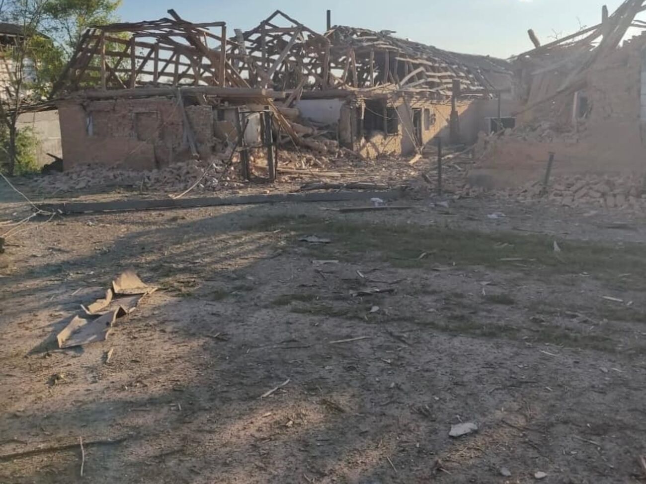 Россияне продолжают совершать военные преступления, нанося удары по мирному населению Сумской области, отметили в ОВА