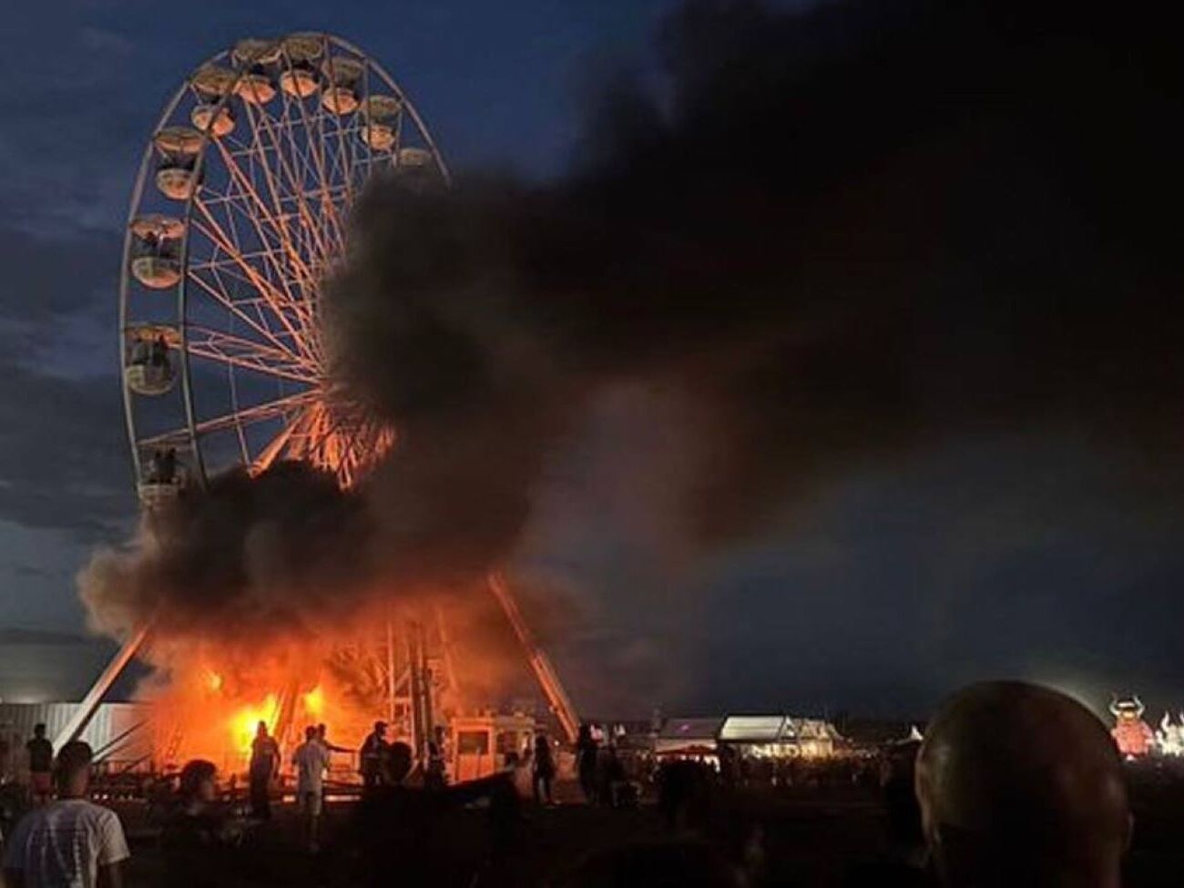 Людей постепенно эвакуировали