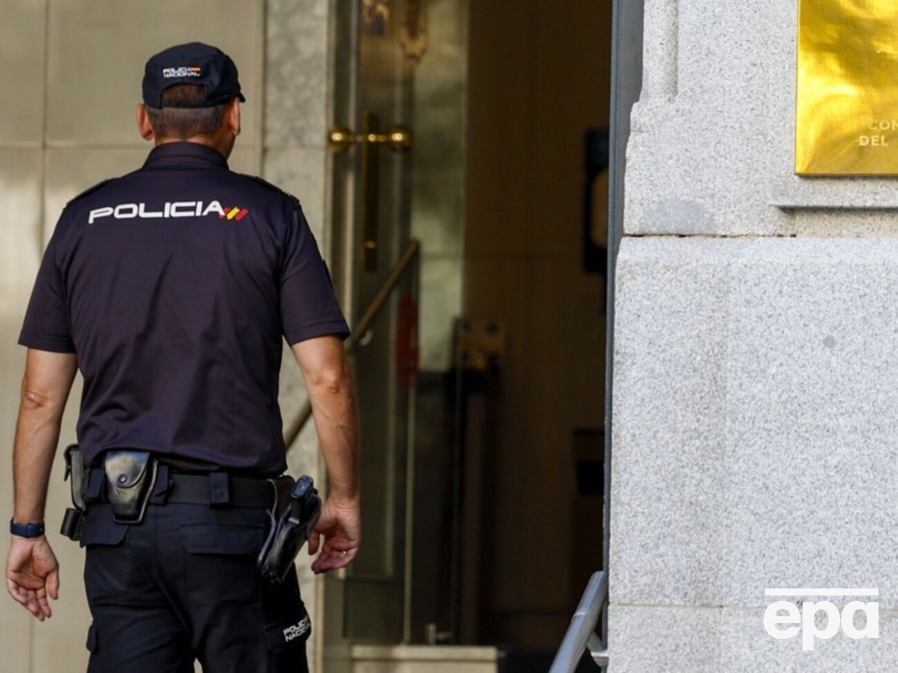 Полиция выясняет мотивы преступления