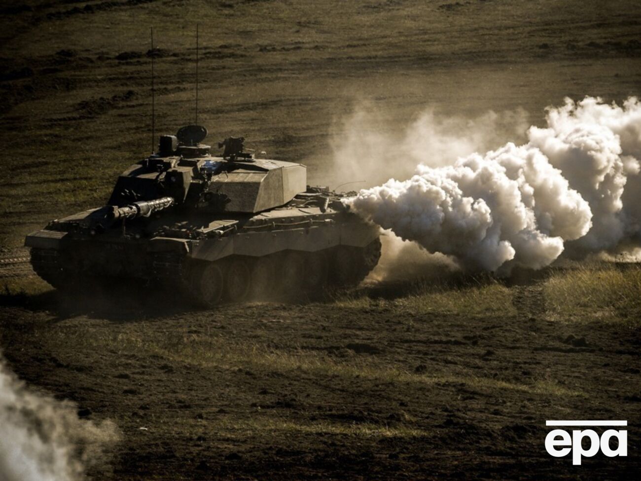 Украина получила от Великобритании 14 танков Challenger 2 в 2023 году