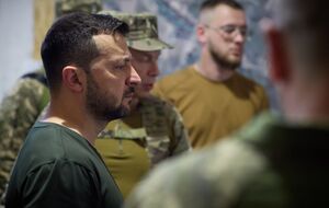 Головнокомандувач Сирський поінформував президента про ситуацію на фронті