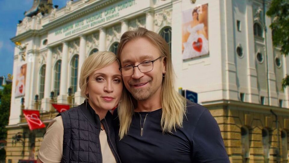 10 серпня Барон заявила, що Винник має намір повернутися в український шоу-бізнес із піснею під назвою "Мої люди"