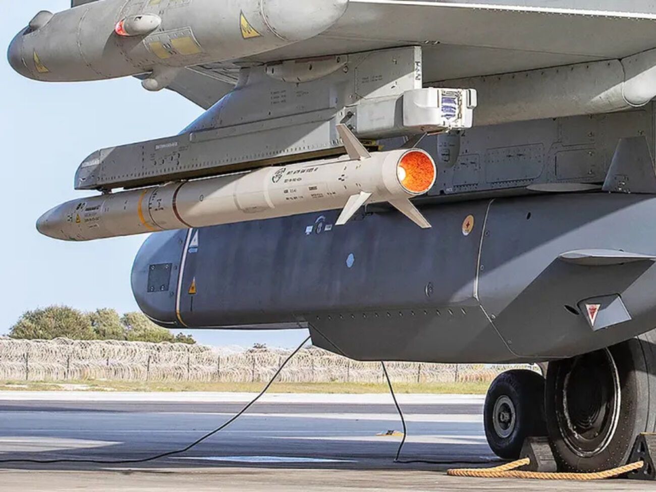 СМИ писали, что удары ракетами вглубь РФ блокируют США