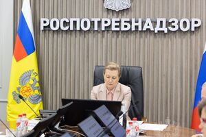 Попова отметила, что в РФ было уже три случая обезьяньей оспы