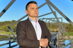 Уперше Головка звільнили з посади в жовтні 2023 року