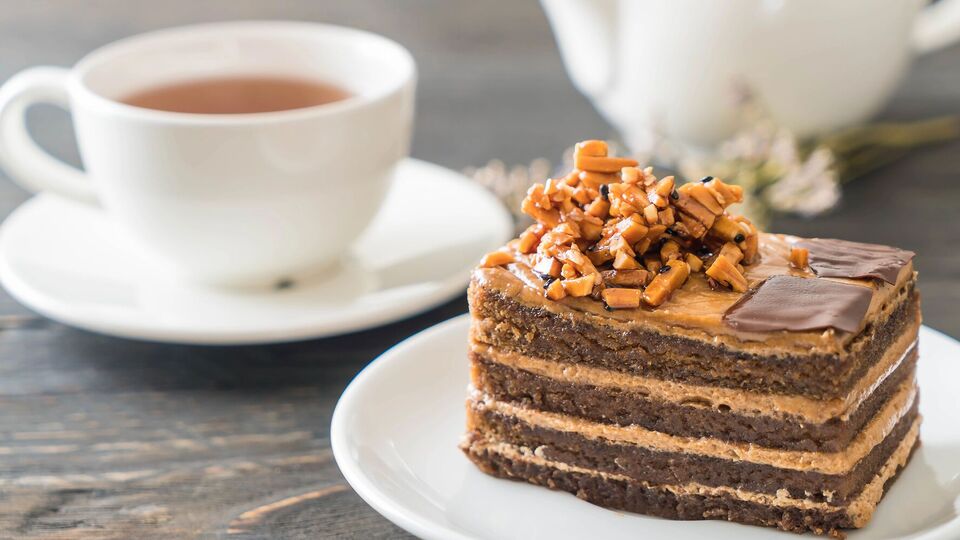 Коржи на торт "Ириска" пекутся 7–10 минут