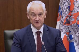 Командувачі угруповань військ "Белгород", "Курск" і "Брянск" відповідатимуть "за захист громадян і територій" від атак, зазначив Бєлоусов