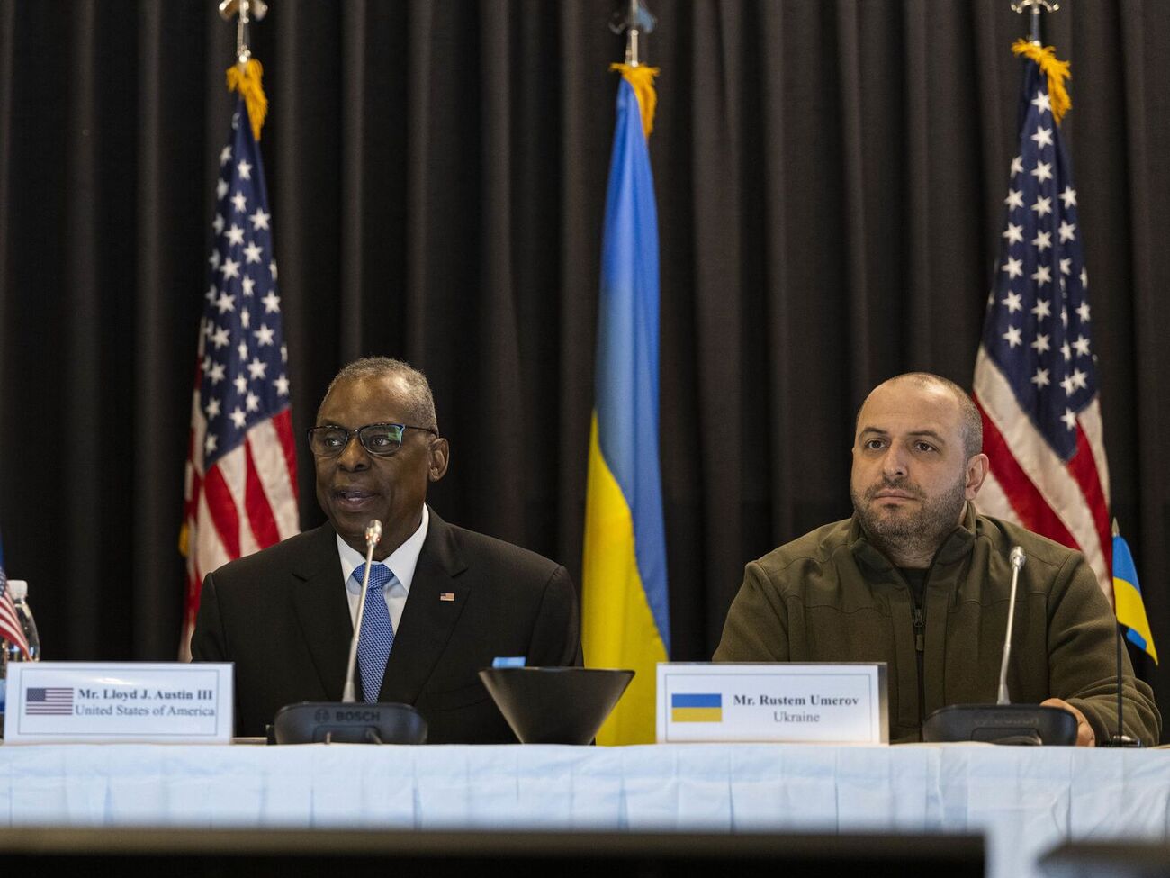 19 серпня наступне засідання "Рамштайну" й підтримку потреб України обговорили Остін і Умєров, розповіли в Пентагоні
