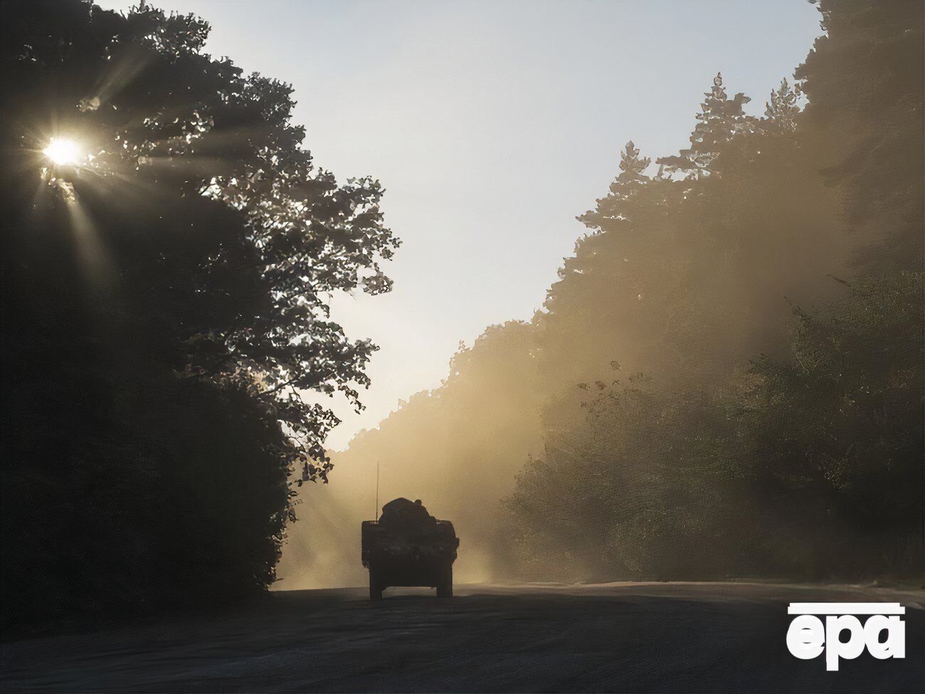 Решение генерал-полковника ВС РФ Александра Лапина о роспуске общественного совета по вопросам обороны Курской области могло поспособствовать наступлению ВСУ, пишет WSJ