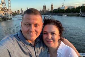 У Валерія й Олени Залужних є дві дорослі доньки