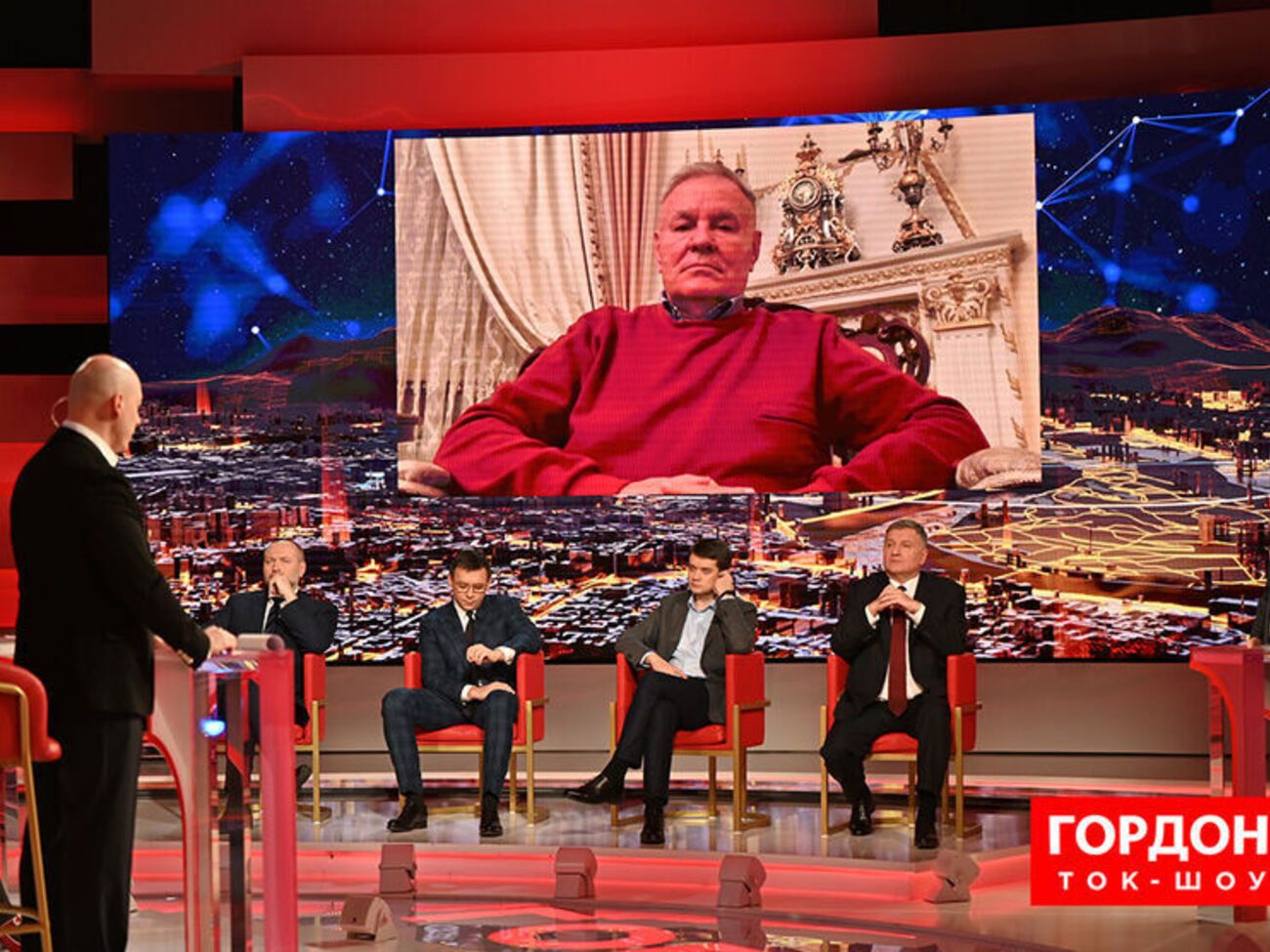 В интервью Радецкий подробно рассказал Гордону, как Украина в начале 1990-х отказалась от ядерного оружия