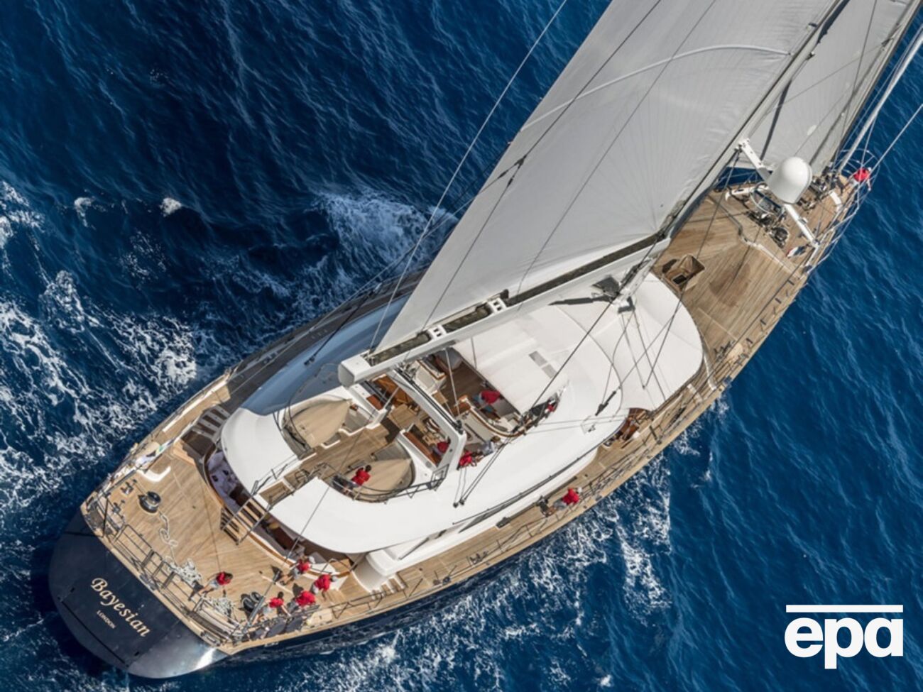 Яхта Bayesian затонула 19 серпня біля узбережжя Сицилії