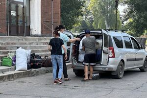 Местные власти 19 августа призвали жителей Мирнограда эвакуироваться из-за угрозы приближения российских оккупационных войск