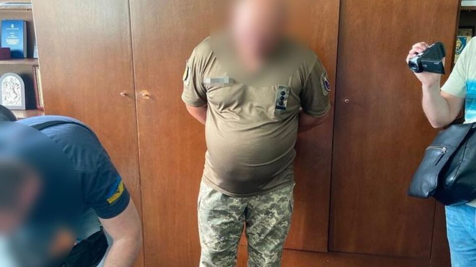 ДБР повідомило про підозру 73 працівників ТЦК і СП