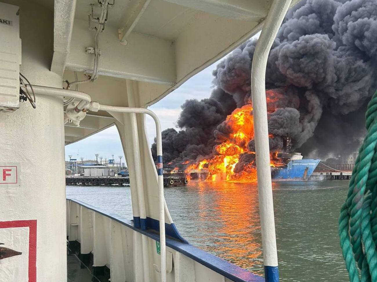 Для тушения парома собирались использовать пожарный поезд, но он не понадобился