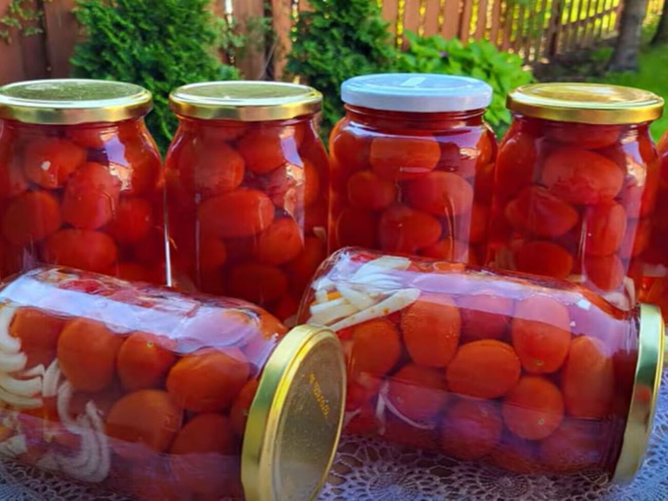 Для маринада понадобится соль, сахар и уксус