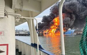 22 августа Conro Trader загорелся, а потом утонул