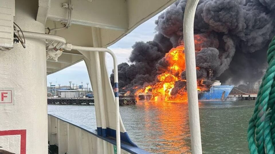 22 августа Conro Trader загорелся, а потом утонул