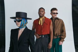 В пресс-релизе подчеркивается, что все, кого интересовала личность Klavdia Petrivna, могут найти в клипе ответ на свой вопрос