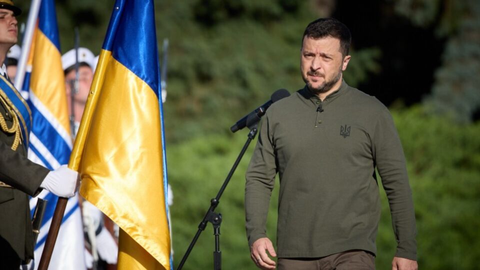 Президент виступив у День державного прапора