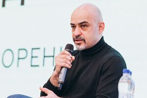 Черновик Акта Независимости Украины почти неделю пролежал у меня дома. Пожелтевшая от времени тетрадь в линейку, от которой веяло школьными уроками