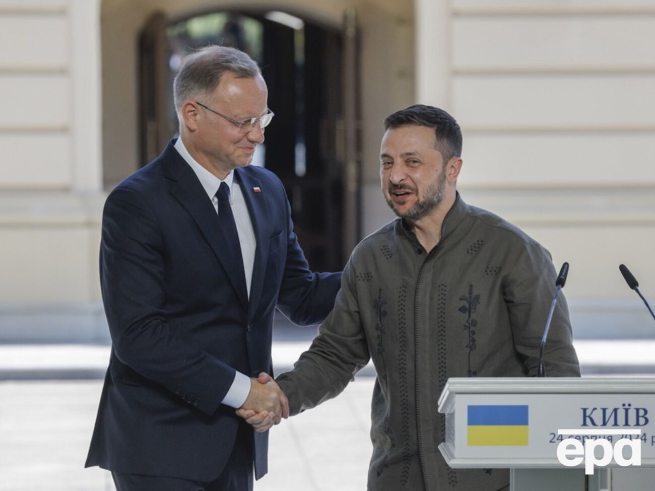 Дуда заявил, что попросит Украину не бомбить российских солдат, когда те будут уходить с украинских территорий