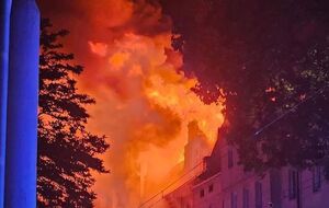 При тушении огня погибли двое пожарных