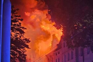 При тушении огня погибли двое пожарных