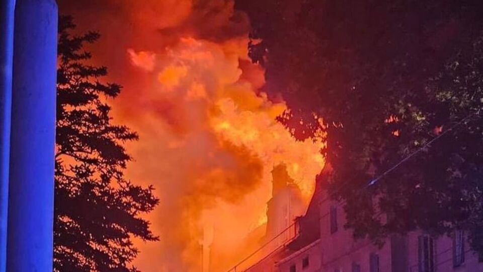 При тушении огня погибли двое пожарных