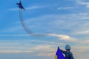 До відбиття нападу РФ залучили українську авіацію, повітряний бій триває