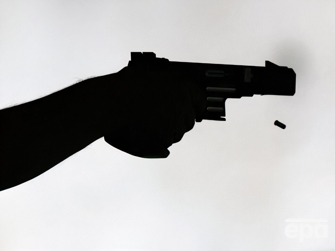 У Луцьку невідомий обстріляв військових на посту