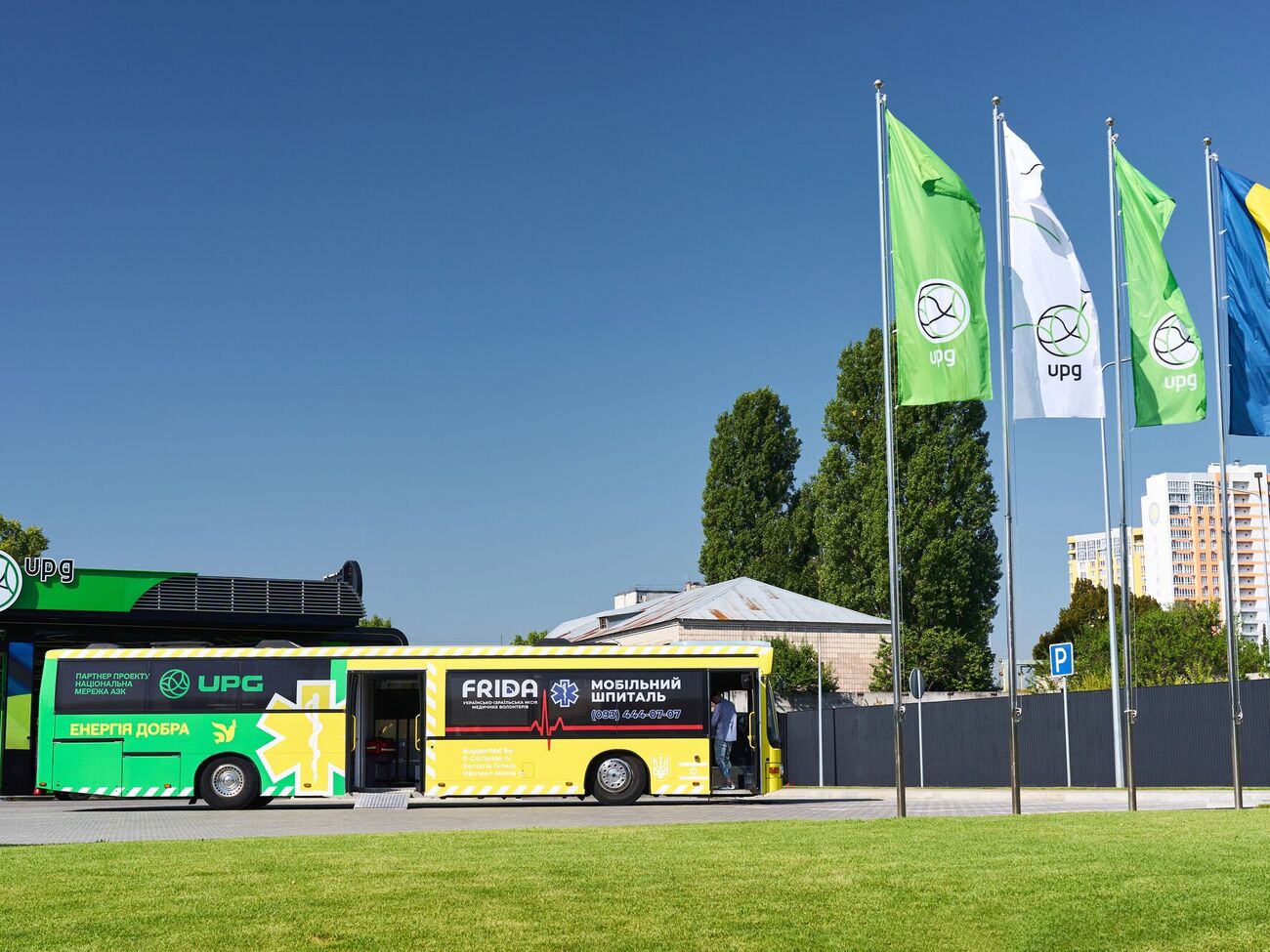 Мобильный госпиталь для FRIDA Ukraine – сеть АЗК UPG масштабирует помощь гражданским