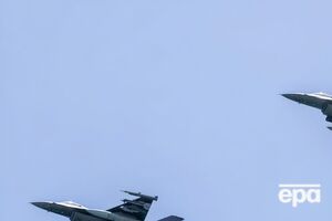 Онишкевич считает, что Польша могла бы в сотрудничестве с несколькими странами, например, в США принять решение сбивать российские ракеты