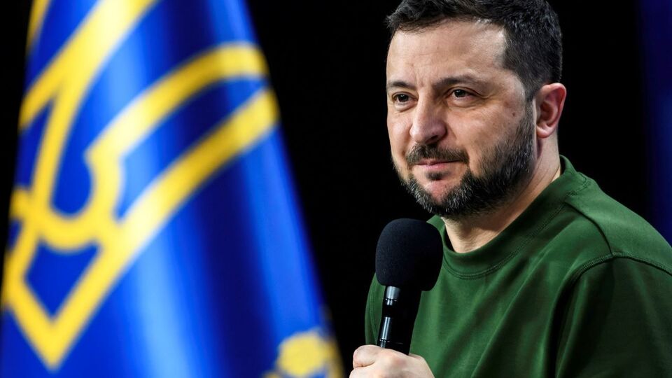 Президент отметил, что властям стран, в которых находятся беженцы, "политически невыгодно" заявить об отправке украинцев домой