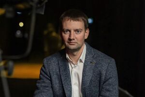 Солов'яненко народився 1980 року в Києві