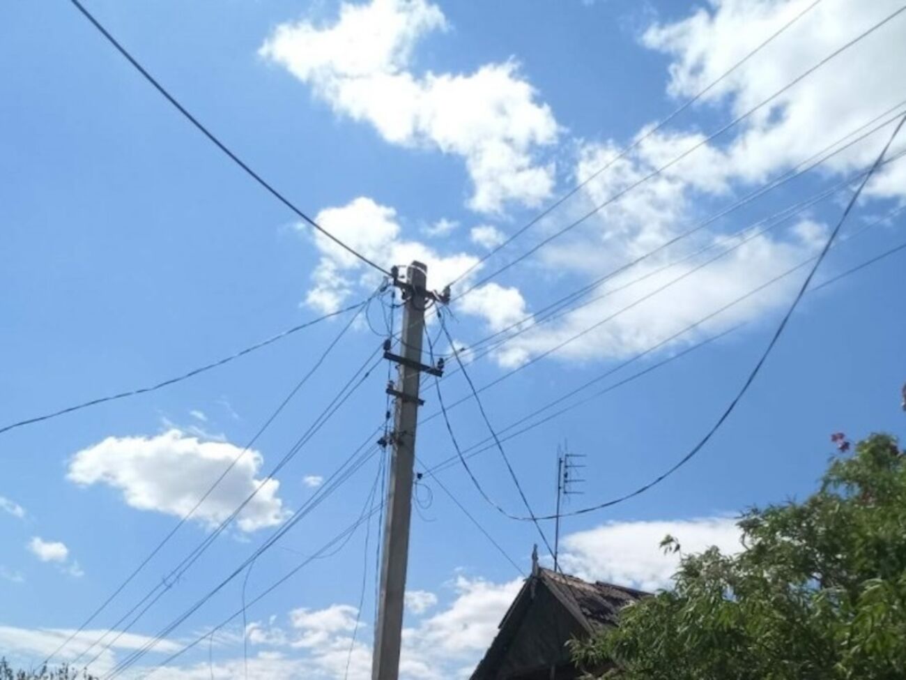 Протягом минулого тижня вдалося повернути електрику в оселі 38,7 тис. сімей Донецької області