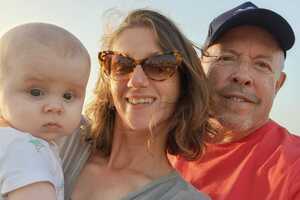 Макаревич женился на Кляйн в 2019 году, а в 2022-м у них родился сын