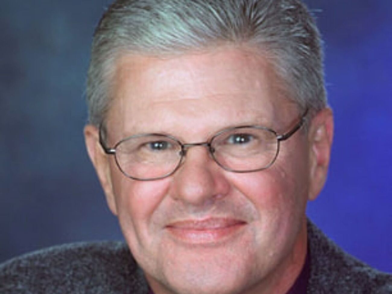 У 1991 році Каррутерс презентував результати досліджень із застосування ботулотоксину в косметології