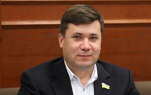 Если фракция "Слуга народа" в Киевсовете не отстранит Витренко (на фото) с должности председателя, значит, депутаты "в доле", заявил Береза